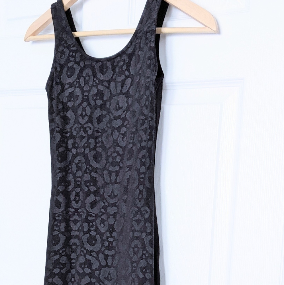H&M Bodycon Little Black Animal Print Tank Dress, Sz 2 fit. 90s Party Vibes.